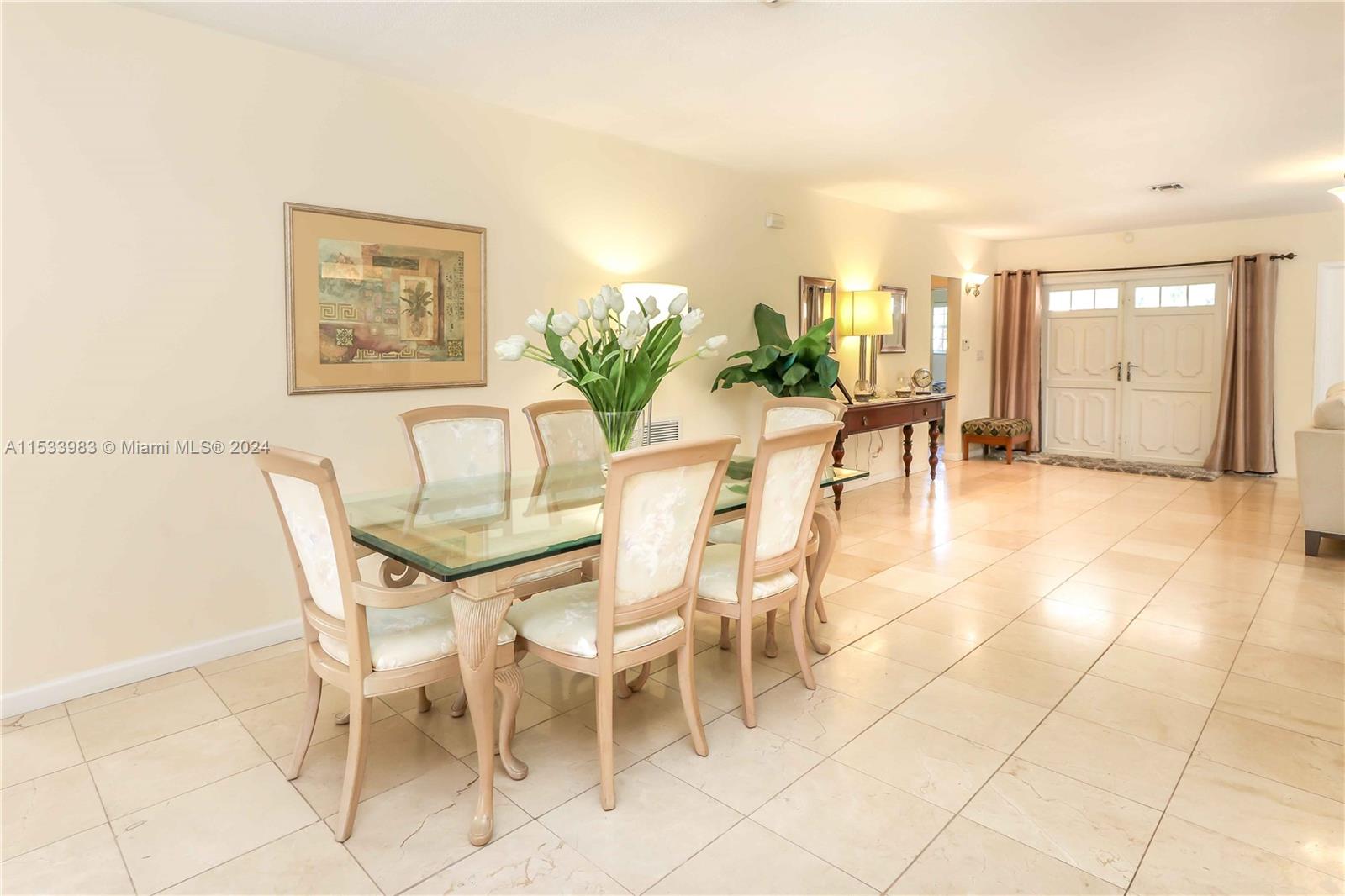 936 N Northlake Dr, Hollywood, Florida 33019, 3 Bedrooms Bedrooms, ,2 BathroomsBathrooms,Residentiallease,For Rent,936 N Northlake Dr,A11533983