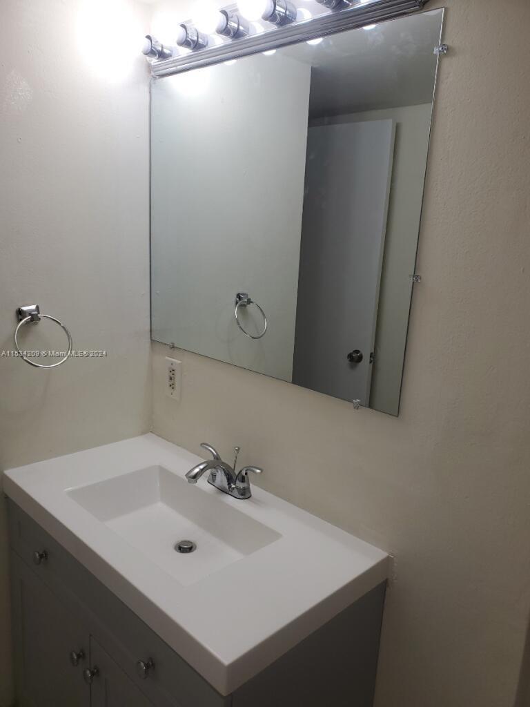 Miami, FL, 33169 United States, 1 Bedroom Bedrooms, ,1 BathroomBathrooms,Residential,For Sale,A11534209