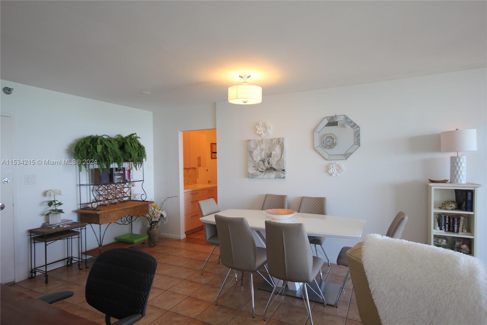 5151 Collins Ave 819, Miami Beach, Florida 33140, 2 Bedrooms Bedrooms, ,2 BathroomsBathrooms,Residentiallease,For Rent,5151 Collins Ave 819,A11534215