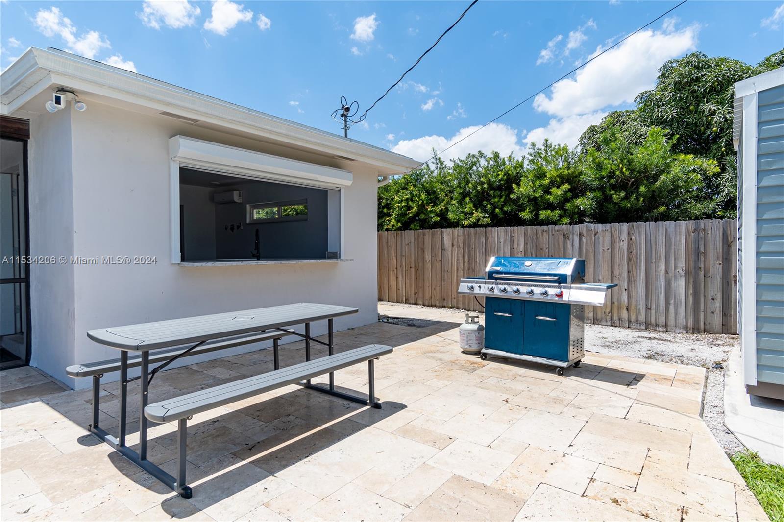 3901 Adams St, Hollywood, Florida 33021, 4 Bedrooms Bedrooms, ,3 BathroomsBathrooms,Residentiallease,For Rent,3901 Adams St,A11534206