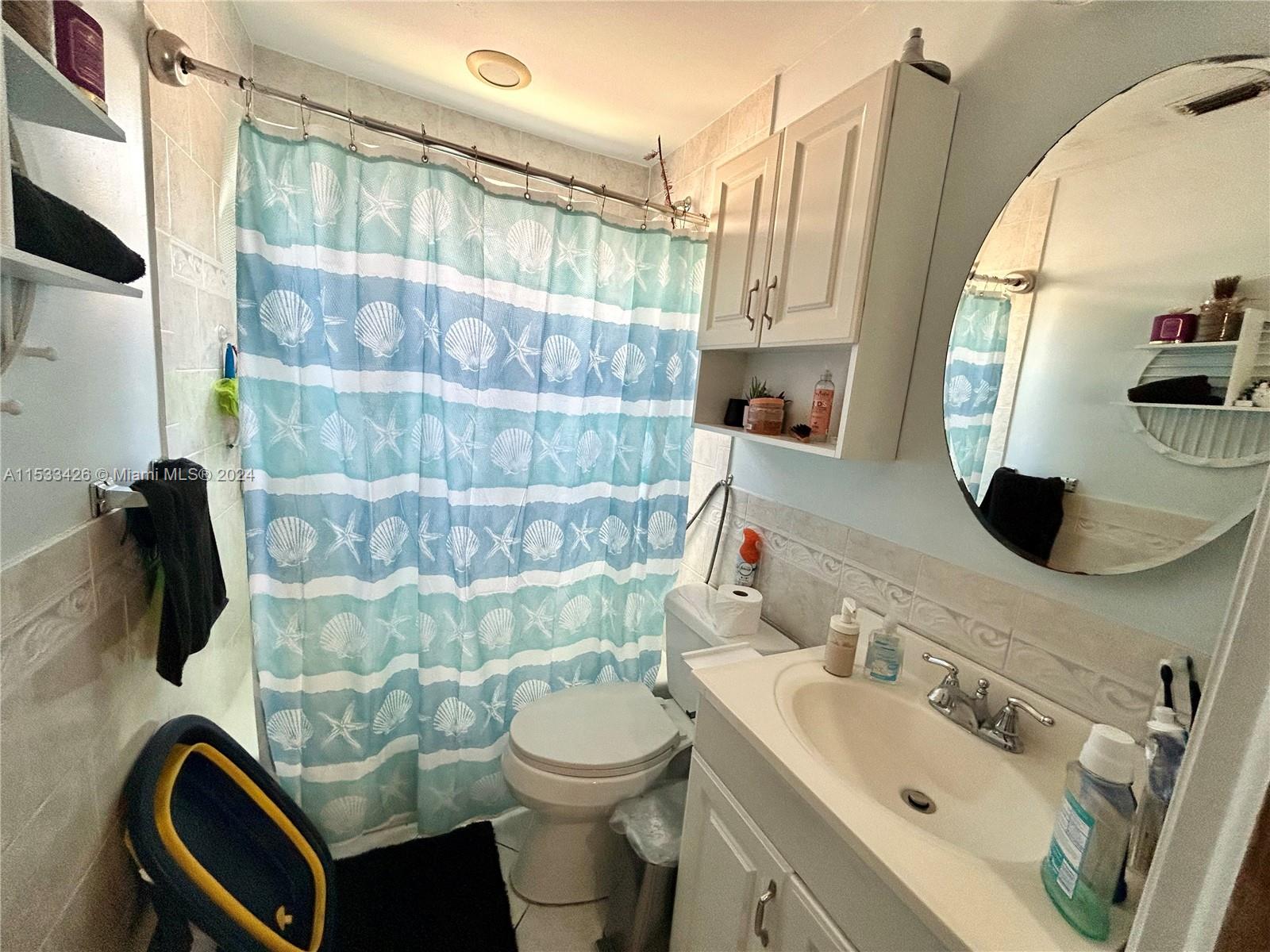 1640 Funston St, Hollywood, Florida 33020, 2 Bedrooms Bedrooms, ,1 BathroomBathrooms,Residential,For Sale,1640 Funston St,A11533426