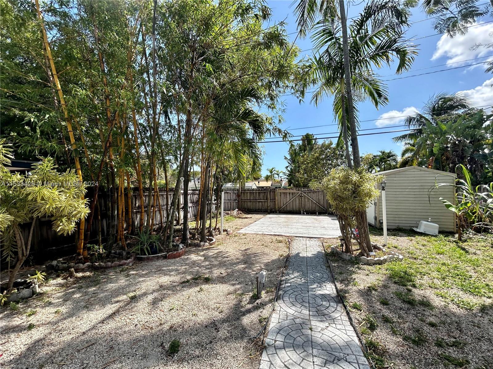 1640 Funston St, Hollywood, Florida 33020, 2 Bedrooms Bedrooms, ,1 BathroomBathrooms,Residential,For Sale,1640 Funston St,A11533426