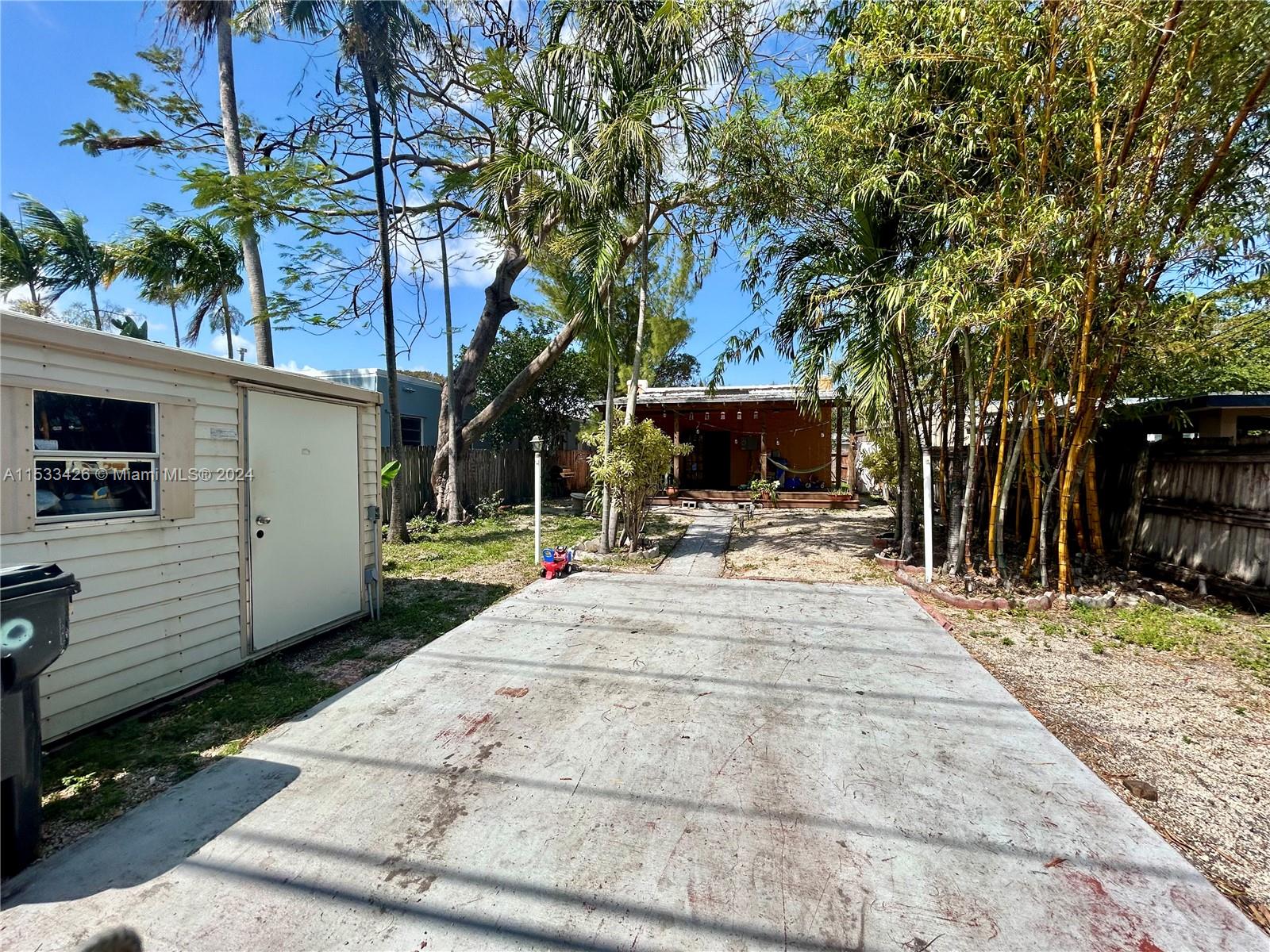 1640 Funston St, Hollywood, Florida 33020, 2 Bedrooms Bedrooms, ,1 BathroomBathrooms,Residential,For Sale,1640 Funston St,A11533426