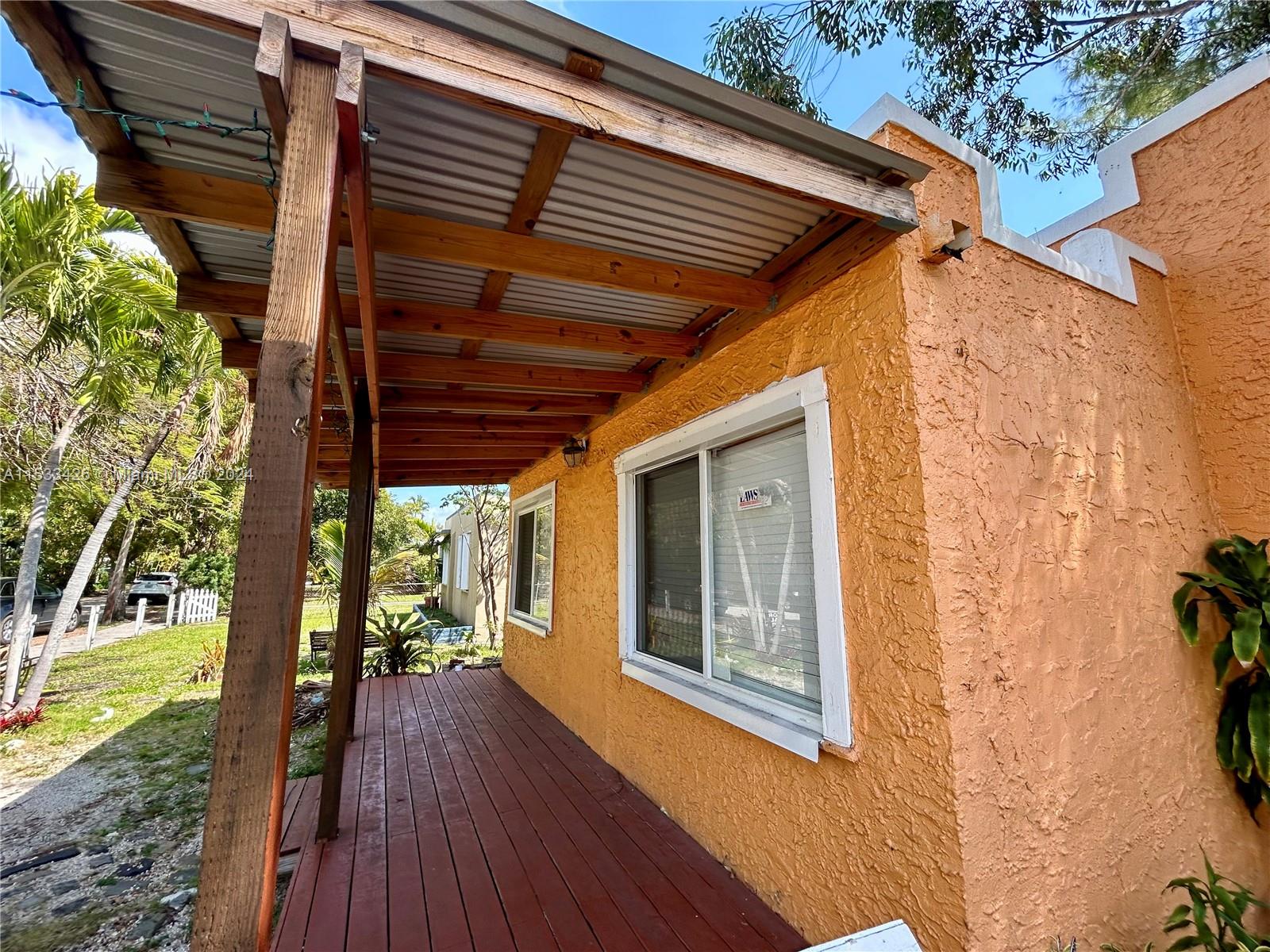 1640 Funston St, Hollywood, Florida 33020, 2 Bedrooms Bedrooms, ,1 BathroomBathrooms,Residential,For Sale,1640 Funston St,A11533426