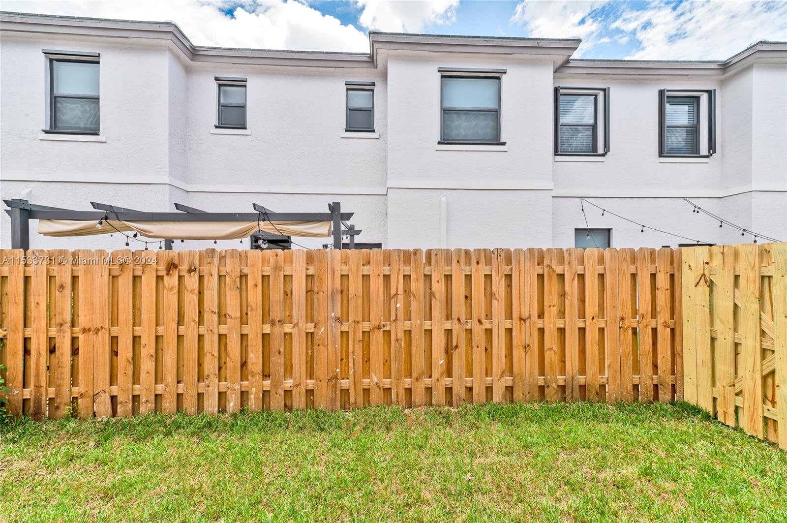 523 19th Ter, Fort Lauderdale, FL, 33312 United States, 3 Bedrooms Bedrooms, ,2 BathroomsBathrooms,Residential,For Sale,19th Ter,A11533731