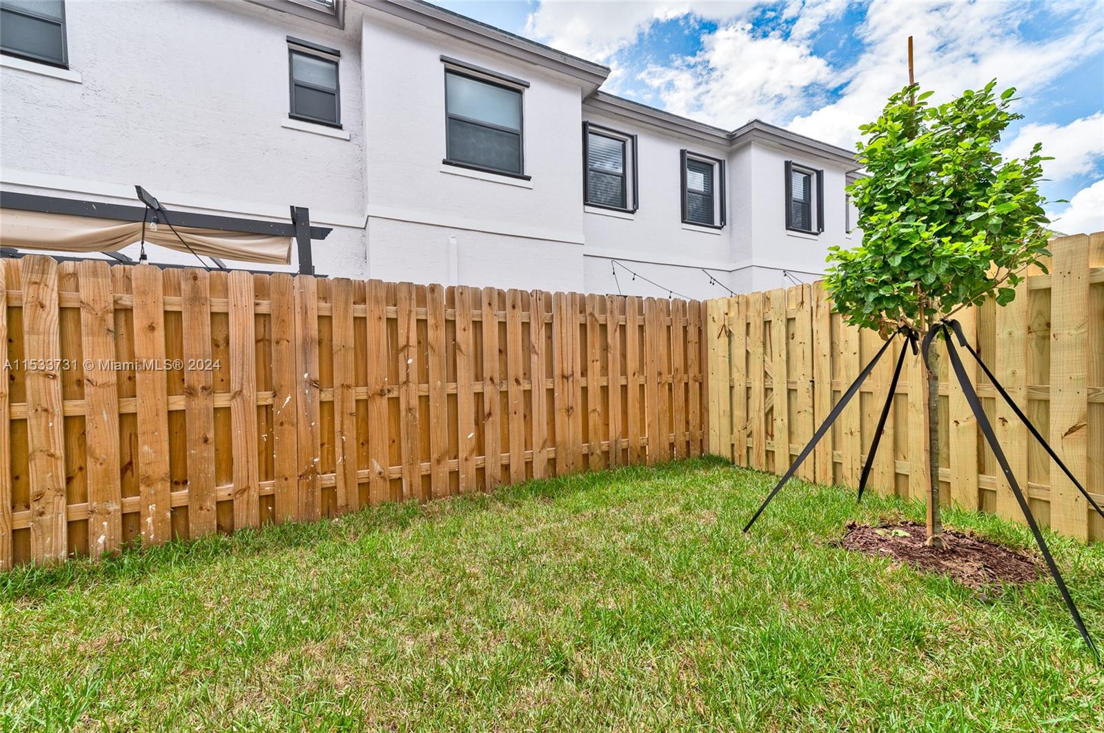 523 19th Ter, Fort Lauderdale, FL, 33312 United States, 3 Bedrooms Bedrooms, ,2 BathroomsBathrooms,Residential,For Sale,19th Ter,A11533731