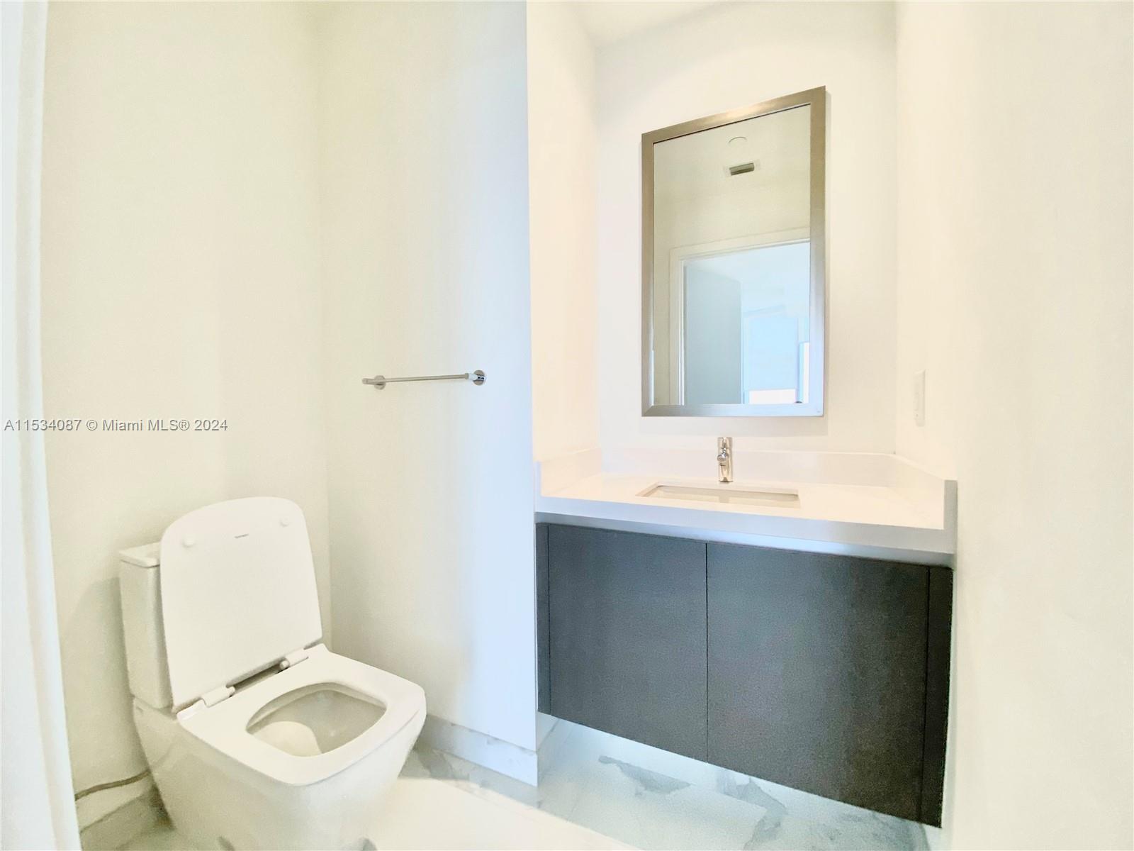 851 NE 1st Ave 2802, Miami, Florida 33132, 1 Bedroom Bedrooms, ,1 BathroomBathrooms,Residential,For Sale,851 NE 1st Ave 2802,A11534087