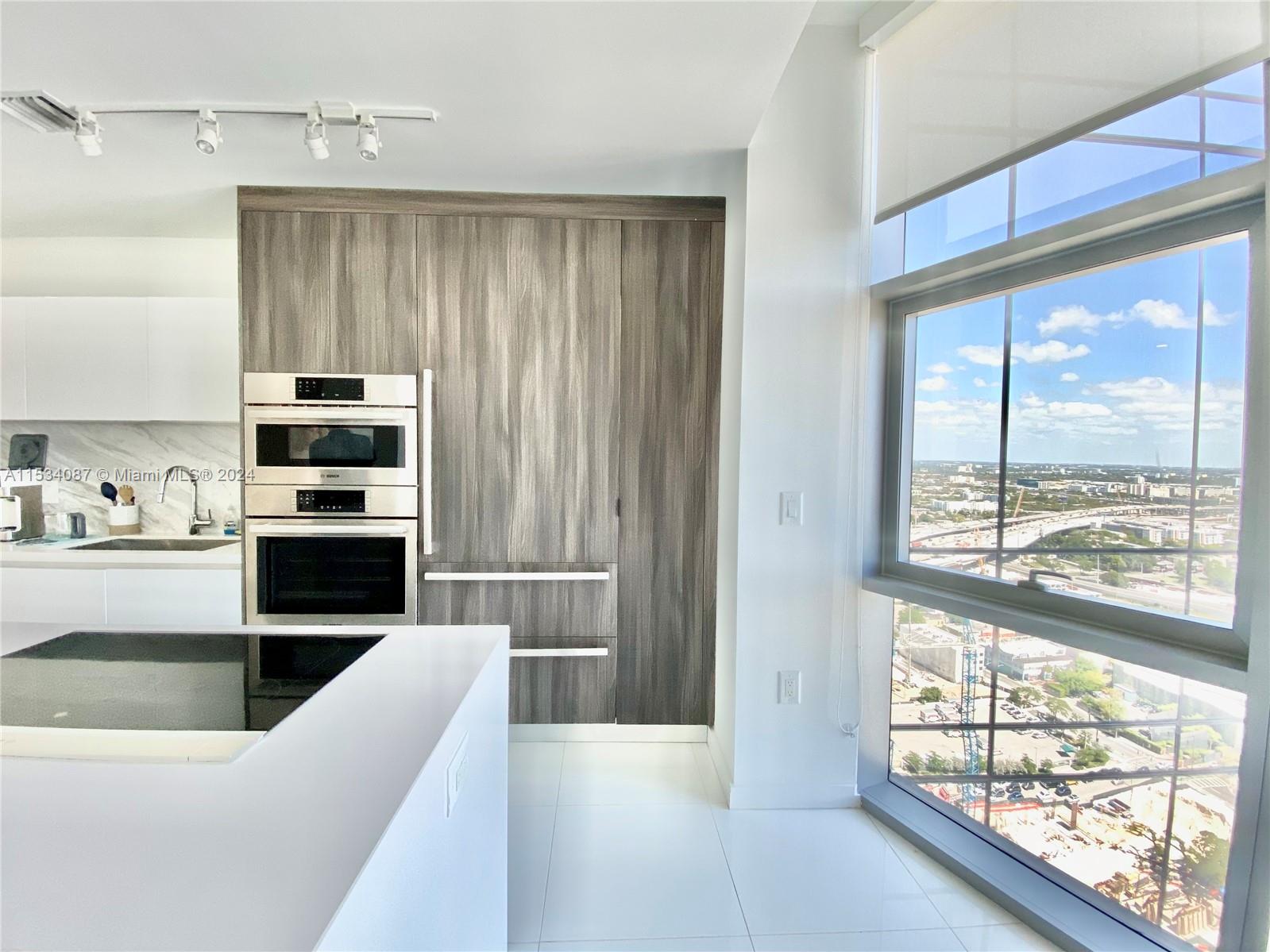 851 NE 1st Ave 2802, Miami, Florida 33132, 1 Bedroom Bedrooms, ,1 BathroomBathrooms,Residential,For Sale,851 NE 1st Ave 2802,A11534087