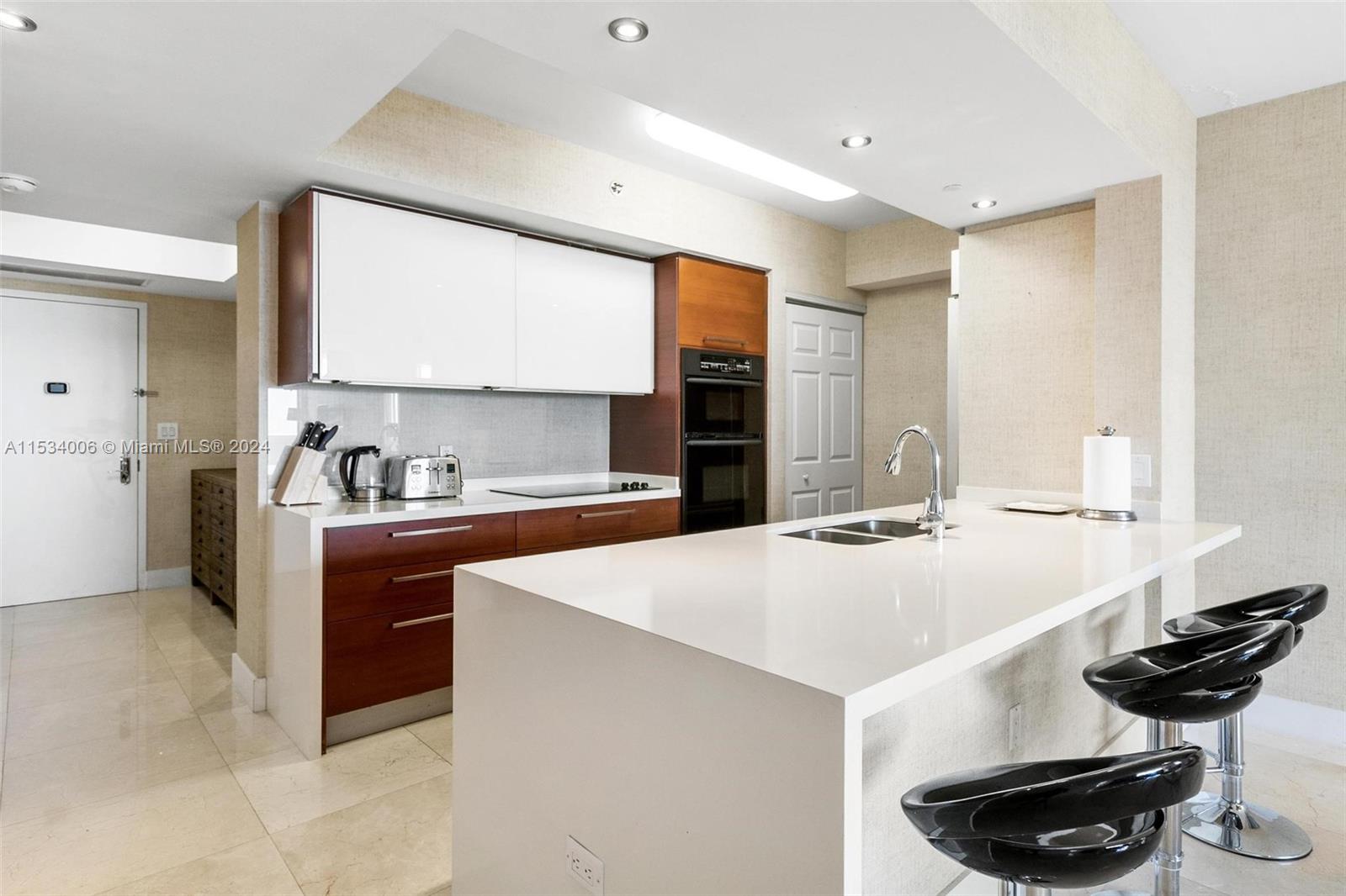 1830 S Ocean Dr 2904, Hallandale Beach, Florida 33009, 2 Bedrooms Bedrooms, ,3 BathroomsBathrooms,Residentiallease,For Rent,1830 S Ocean Dr 2904,A11534006