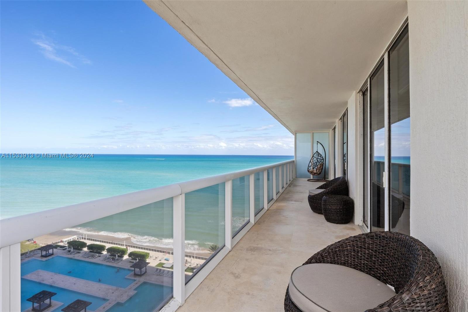 Hallandale Beach, Florida 33009, 2 Bedrooms Bedrooms, ,2 BathroomsBathrooms,Residentiallease,For Rent,A11533913