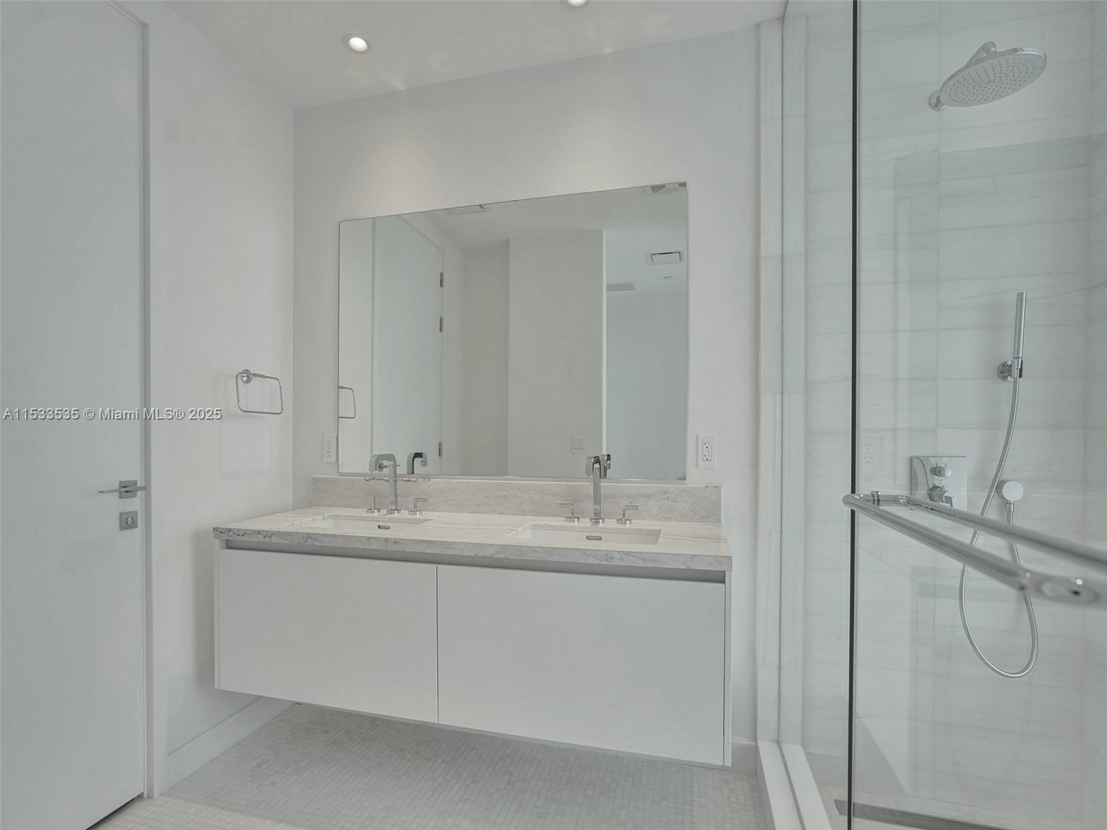 700 NE 26th Ter 3505, Miami, Florida 33137, 2 Bedrooms Bedrooms, ,2 BathroomsBathrooms,Residential,For Sale,700 NE 26th Ter 3505,A11533535