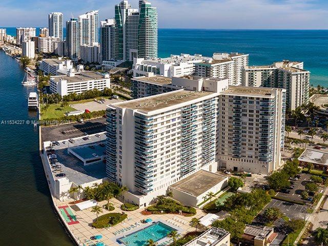 3800 S Ocean Dr 1818 (AVAILABLE MAY 25), Hollywood, Florida 33019, 2 Bedrooms Bedrooms, ,2 BathroomsBathrooms,Residentiallease,For Rent,3800 S Ocean Dr 1818 (AVAILABLE MAY 25),A11534227