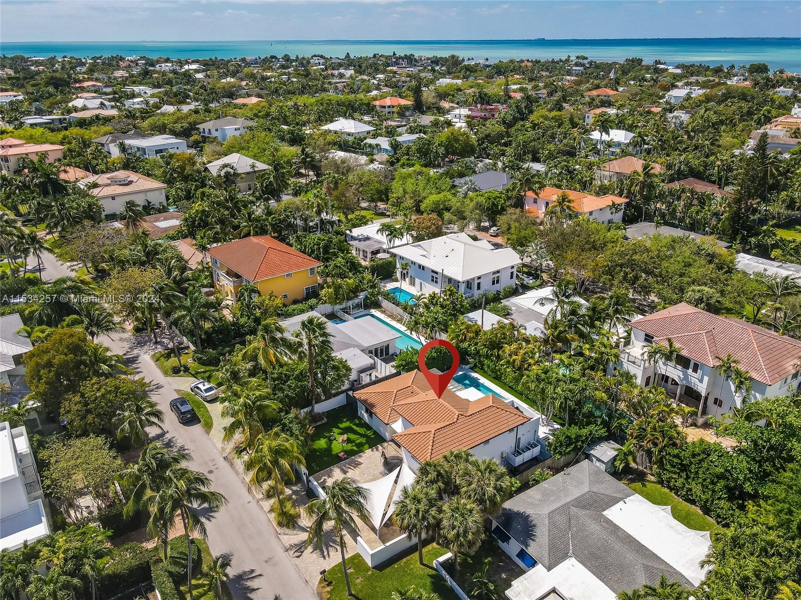 452 Hampton Ln, Key Biscayne, FL, 33149 United States, 4 Bedrooms Bedrooms, ,4 BathroomsBathrooms,Residential,For Sale,Hampton Ln,A11534257