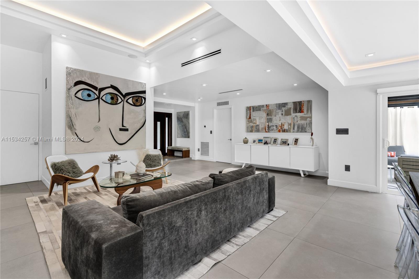 452 Hampton Ln, Key Biscayne, FL, 33149 United States, 4 Bedrooms Bedrooms, ,4 BathroomsBathrooms,Residential,For Sale,Hampton Ln,A11534257