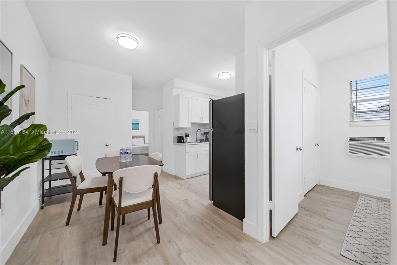 1029 SW 5th St 12, Miami, Florida 33130, 2 Bedrooms Bedrooms, ,1 BathroomBathrooms,Residentiallease,For Rent,1029 SW 5th St 12,A11534164