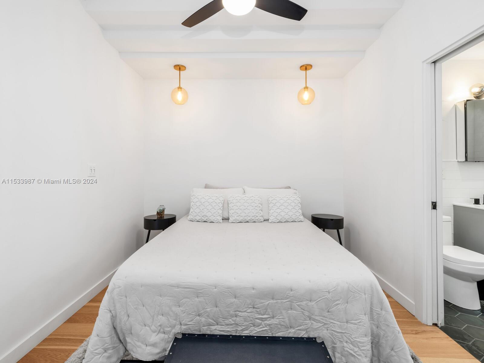 742 12th St 2, Miami Beach, Florida 33139, ,1 BathroomBathrooms,Residential,For Sale,742 12th St 2,A11533987