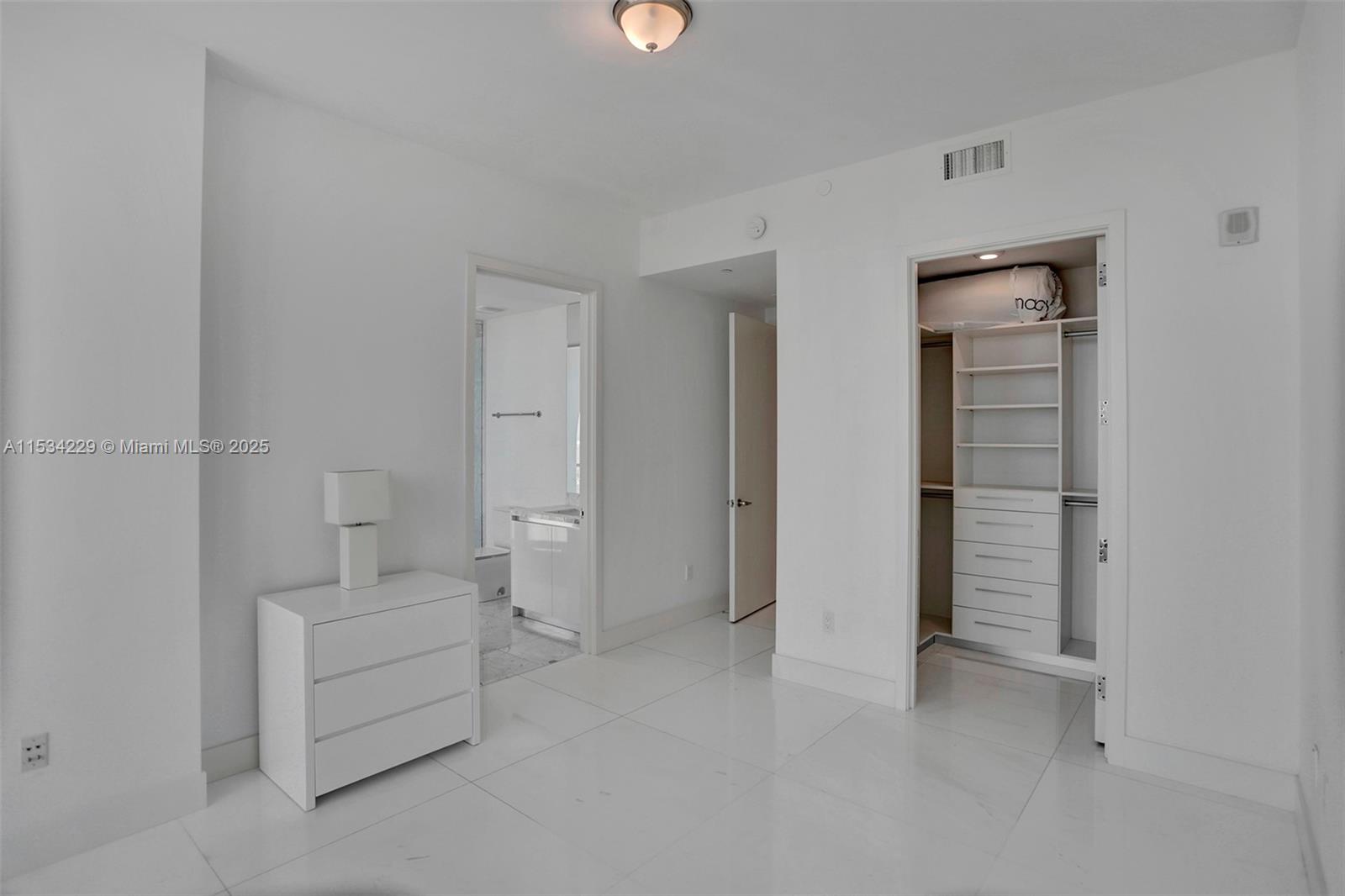 16901 Collins Ave 3905, Sunny Isles Beach, Florida 33160, 4 Bedrooms Bedrooms, ,5 BathroomsBathrooms,Residentiallease,For Rent,16901 Collins Ave 3905,A11534229
