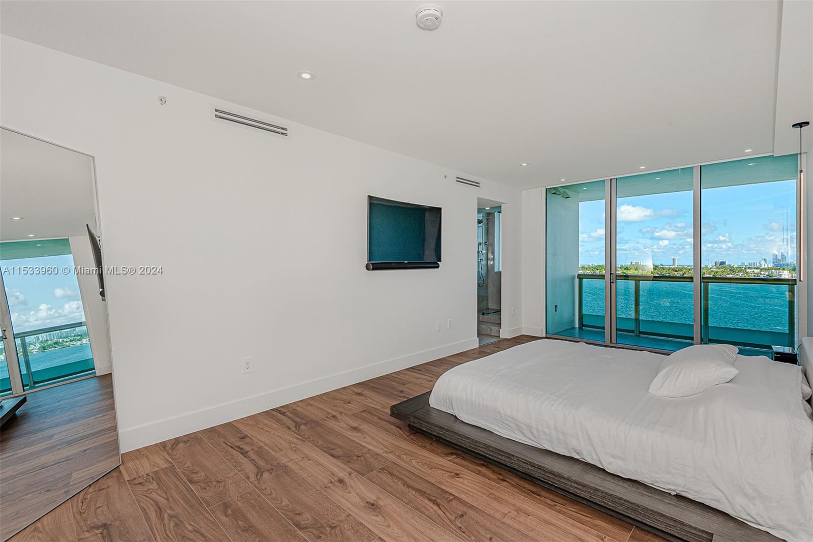 7935 East Dr 1002, North Bay Village, Florida 33141, 2 Bedrooms Bedrooms, ,2 BathroomsBathrooms,Residential,For Sale,7935 East Dr 1002,A11533960