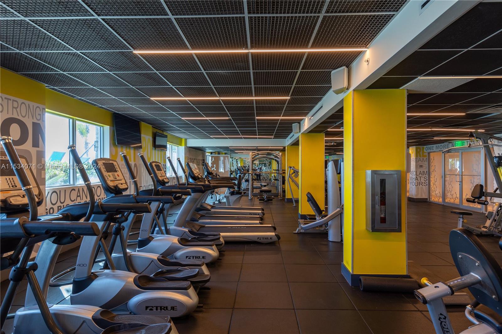 7501 E Treasure Dr 7T, North Bay Village, Florida 33141, 2 Bedrooms Bedrooms, ,2 BathroomsBathrooms,Residential,For Sale,7501 E Treasure Dr 7T,A11534071