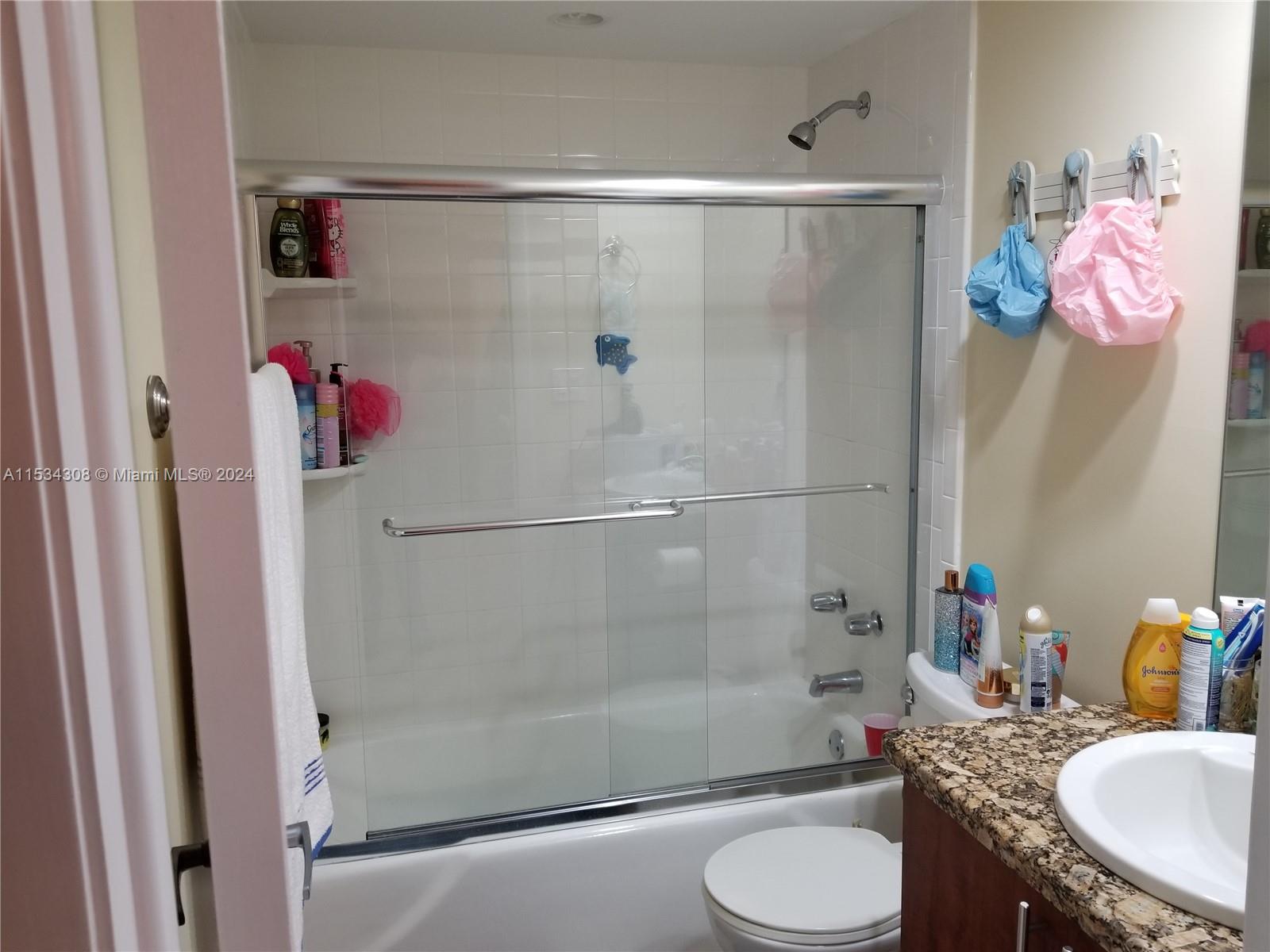 1950 S Ocean Dr MK, Hallandale Beach, Florida 33009, 1 Bedroom Bedrooms, ,1 BathroomBathrooms,Residential,For Sale,1950 S Ocean Dr MK,A11534308