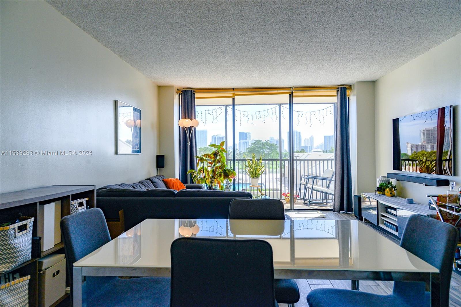 20301 Country Club Dr, Aventura, FL, 33180 United States, 1 Bedroom Bedrooms, ,1 BathroomBathrooms,Residential,For Sale,Country Club Dr,A11533283