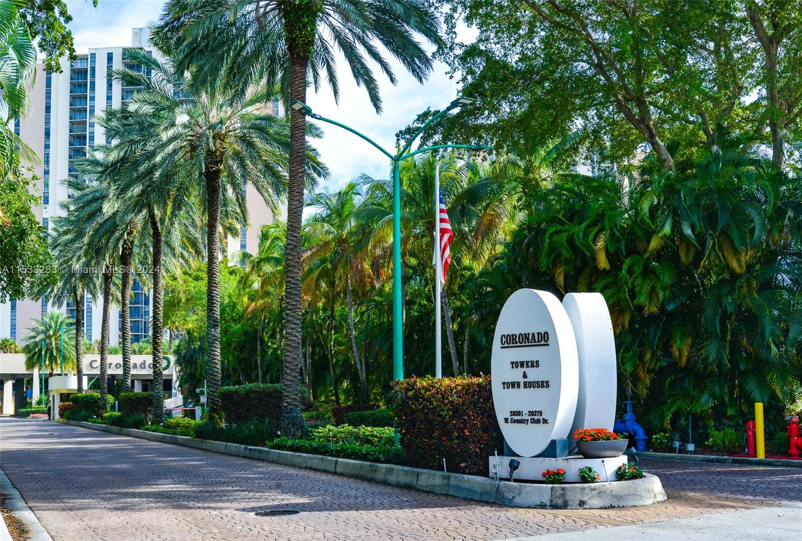 20301 Country Club Dr, Aventura, FL, 33180 United States, 1 Bedroom Bedrooms, ,1 BathroomBathrooms,Residential,For Sale,Country Club Dr,A11533283