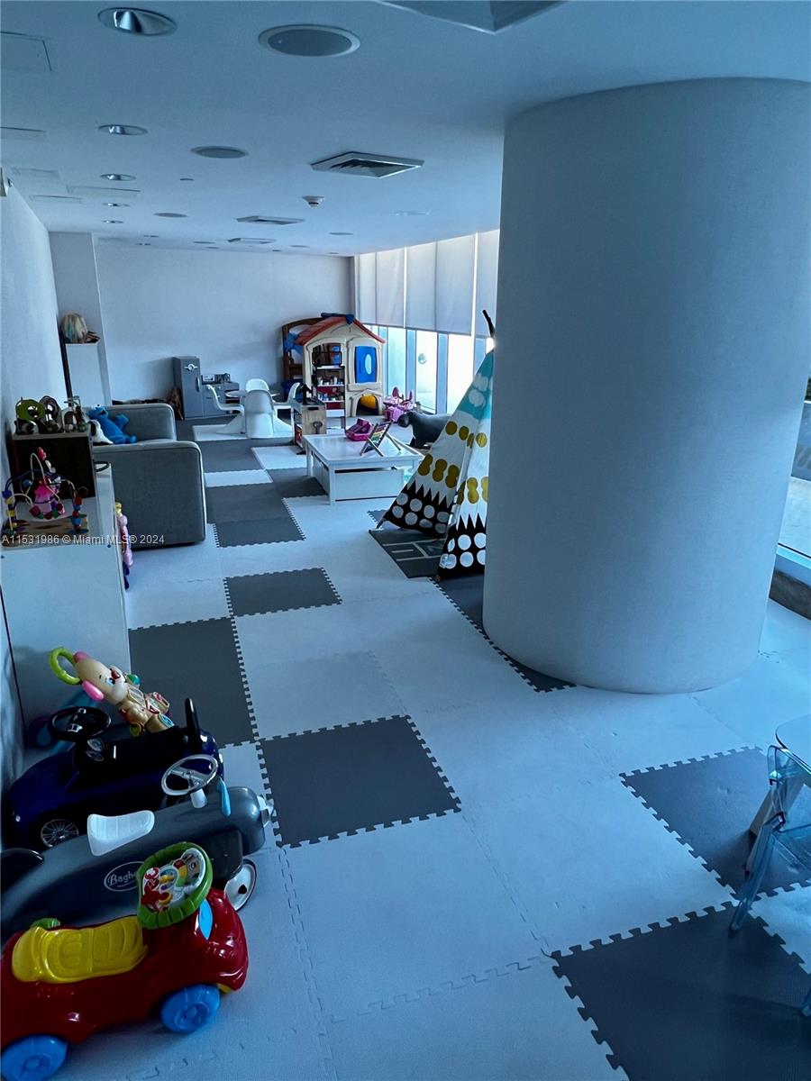 17001 Collins Ave, Sunny Isles Beach, FL, 33160 United States, 4 Bedrooms Bedrooms, ,4 BathroomsBathrooms,Residential,For Sale,Collins Ave,A11531986