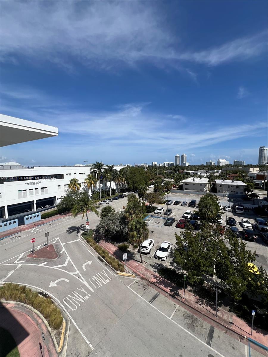 4142 N Jefferson Ave 6B, Miami Beach, Florida 33140, 1 Bedroom Bedrooms, ,1 BathroomBathrooms,Residential,For Sale,4142 N Jefferson Ave 6B,A11534316