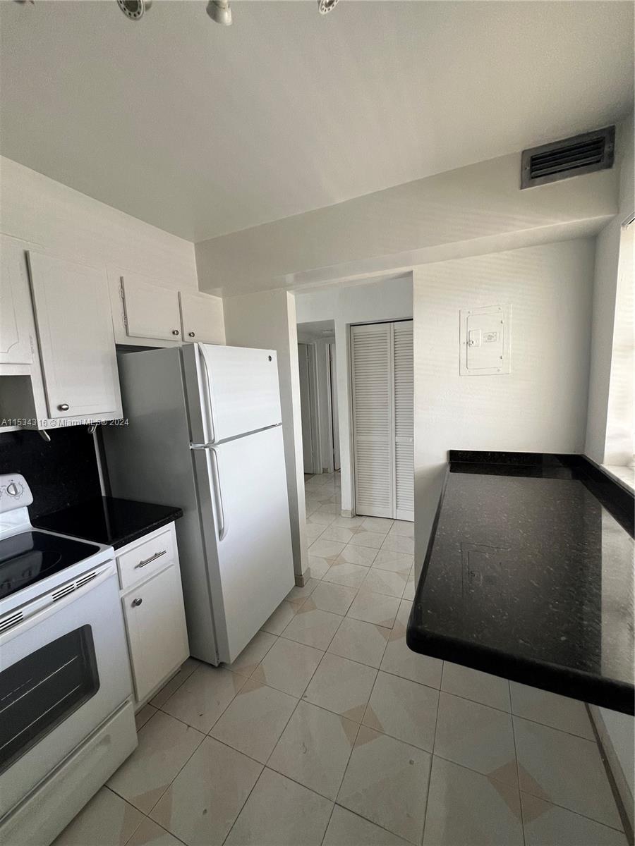 4142 N Jefferson Ave 6B, Miami Beach, Florida 33140, 1 Bedroom Bedrooms, ,1 BathroomBathrooms,Residential,For Sale,4142 N Jefferson Ave 6B,A11534316