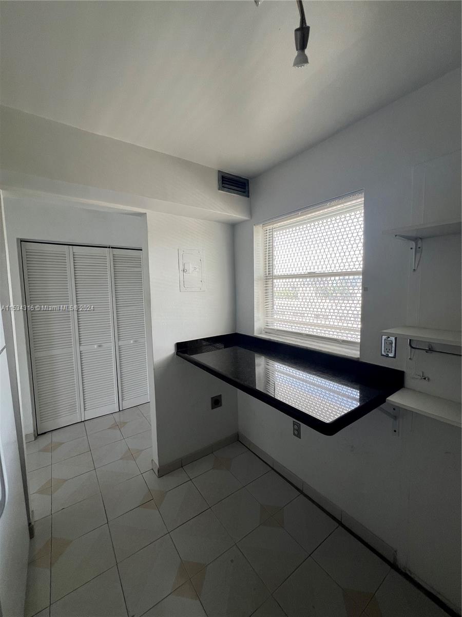 4142 N Jefferson Ave 6B, Miami Beach, Florida 33140, 1 Bedroom Bedrooms, ,1 BathroomBathrooms,Residential,For Sale,4142 N Jefferson Ave 6B,A11534316