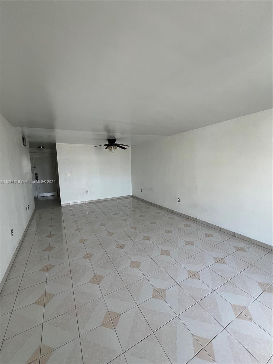 4142 N Jefferson Ave 6B, Miami Beach, Florida 33140, 1 Bedroom Bedrooms, ,1 BathroomBathrooms,Residential,For Sale,4142 N Jefferson Ave 6B,A11534316