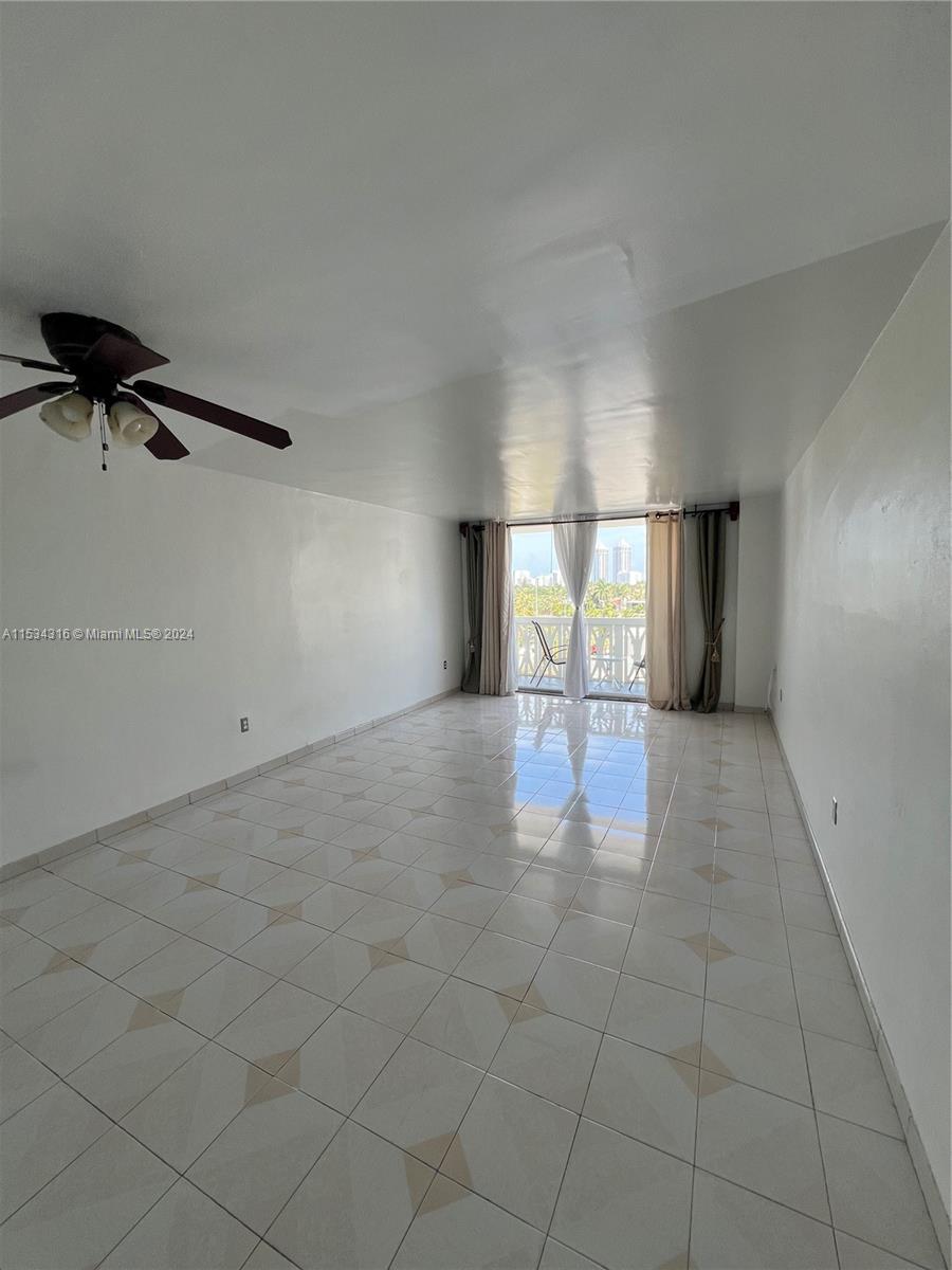 4142 N Jefferson Ave 6B, Miami Beach, Florida 33140, 1 Bedroom Bedrooms, ,1 BathroomBathrooms,Residential,For Sale,4142 N Jefferson Ave 6B,A11534316