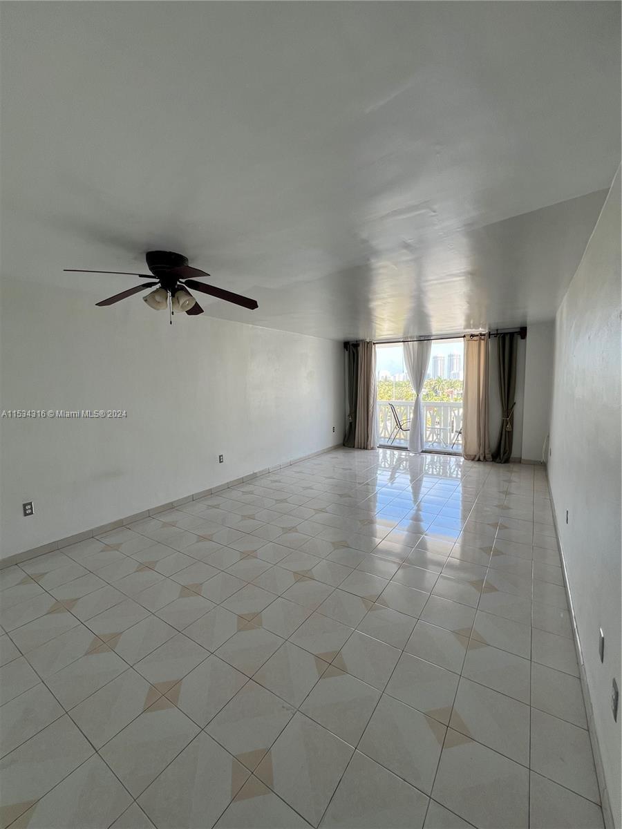 4142 N Jefferson Ave 6B, Miami Beach, Florida 33140, 1 Bedroom Bedrooms, ,1 BathroomBathrooms,Residential,For Sale,4142 N Jefferson Ave 6B,A11534316