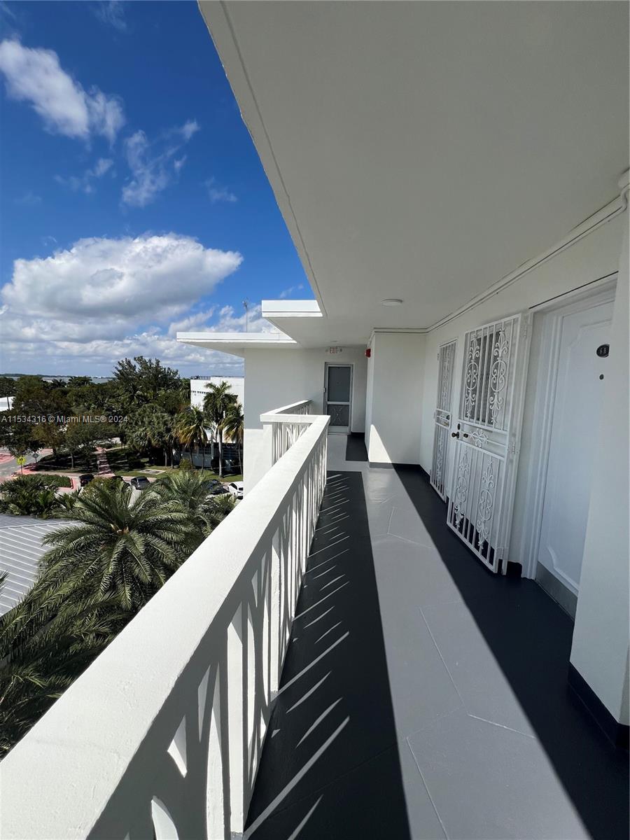 4142 N Jefferson Ave 6B, Miami Beach, Florida 33140, 1 Bedroom Bedrooms, ,1 BathroomBathrooms,Residential,For Sale,4142 N Jefferson Ave 6B,A11534316