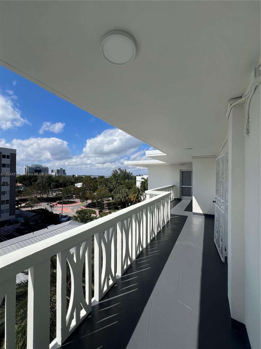 4142 N Jefferson Ave 6B, Miami Beach, Florida 33140, 1 Bedroom Bedrooms, ,1 BathroomBathrooms,Residential,For Sale,4142 N Jefferson Ave 6B,A11534316