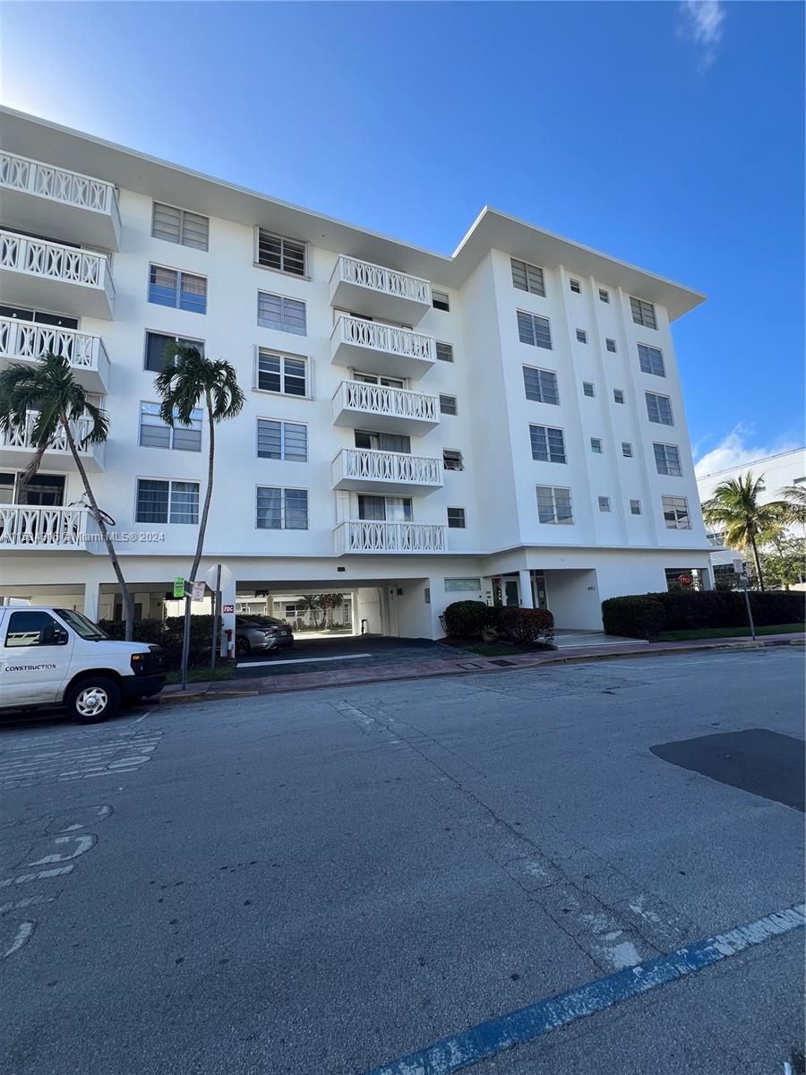 4142 N Jefferson Ave 6B, Miami Beach, Florida 33140, 1 Bedroom Bedrooms, ,1 BathroomBathrooms,Residential,For Sale,4142 N Jefferson Ave 6B,A11534316