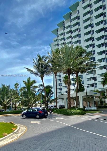 2899  Collins Ave #835 For Sale A11534100, FL