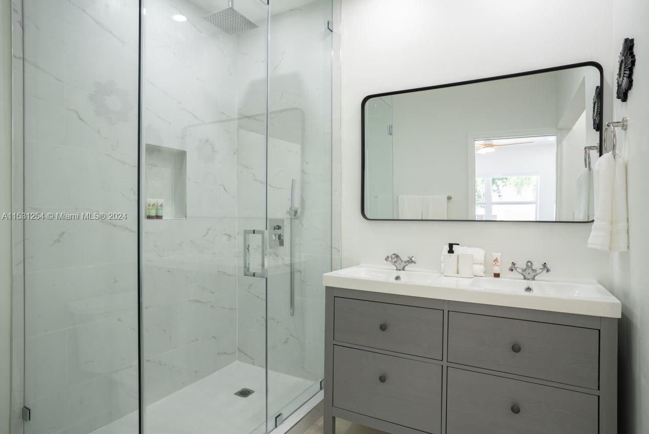 980 SW 15th Ave, Miami, Florida 33135, 4 Bedrooms Bedrooms, ,3 BathroomsBathrooms,Residential,For Sale,980 SW 15th Ave,A11531254