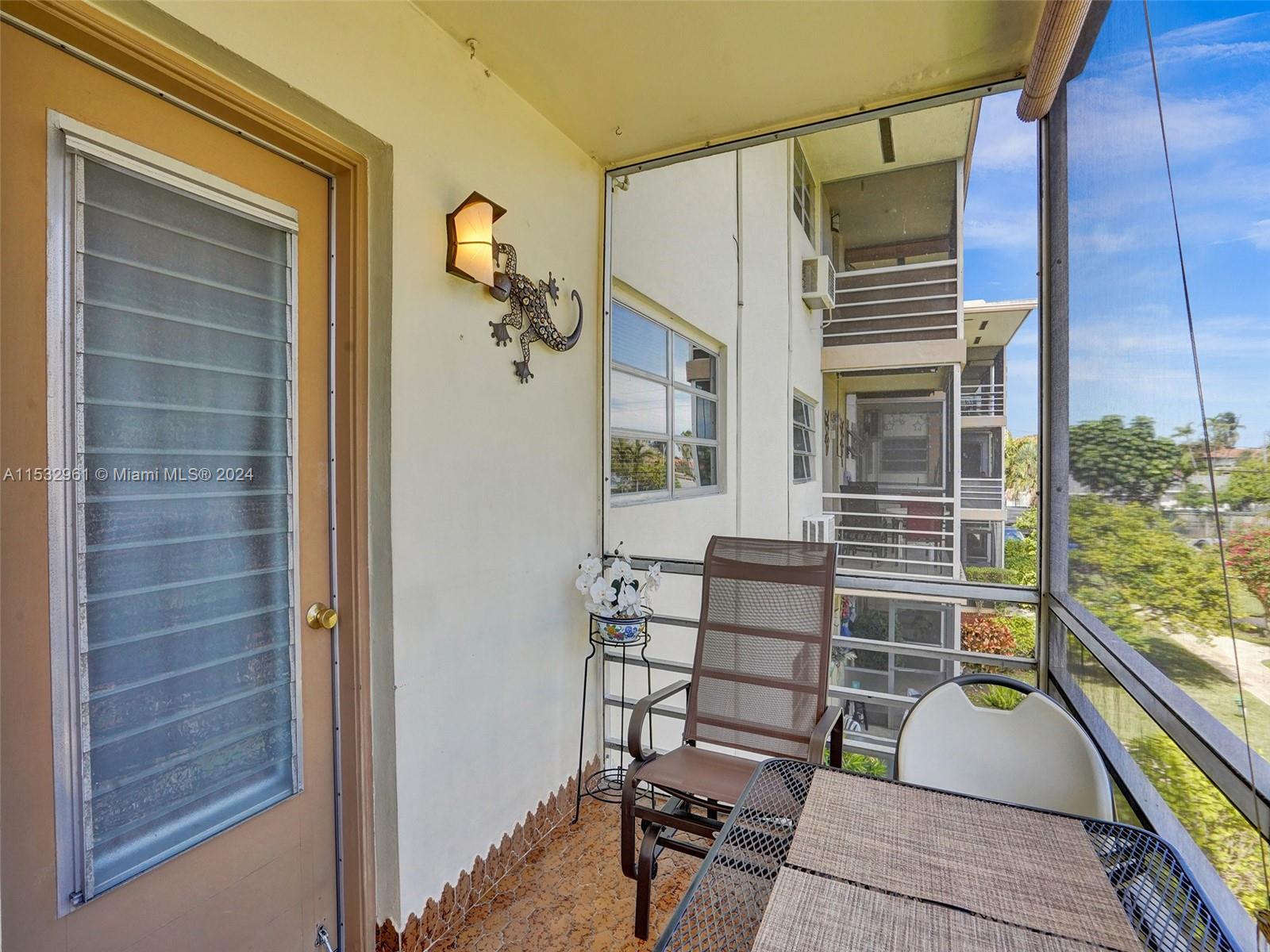 17001 NE 13th Ave 207, Miami, Florida 33162, 1 Bedroom Bedrooms, ,1 BathroomBathrooms,Residential,For Sale,17001 NE 13th Ave 207,A11532961