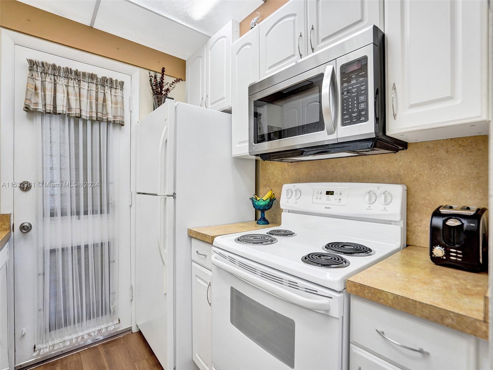 17001 NE 13th Ave 207, Miami, Florida 33162, 1 Bedroom Bedrooms, ,1 BathroomBathrooms,Residential,For Sale,17001 NE 13th Ave 207,A11532961