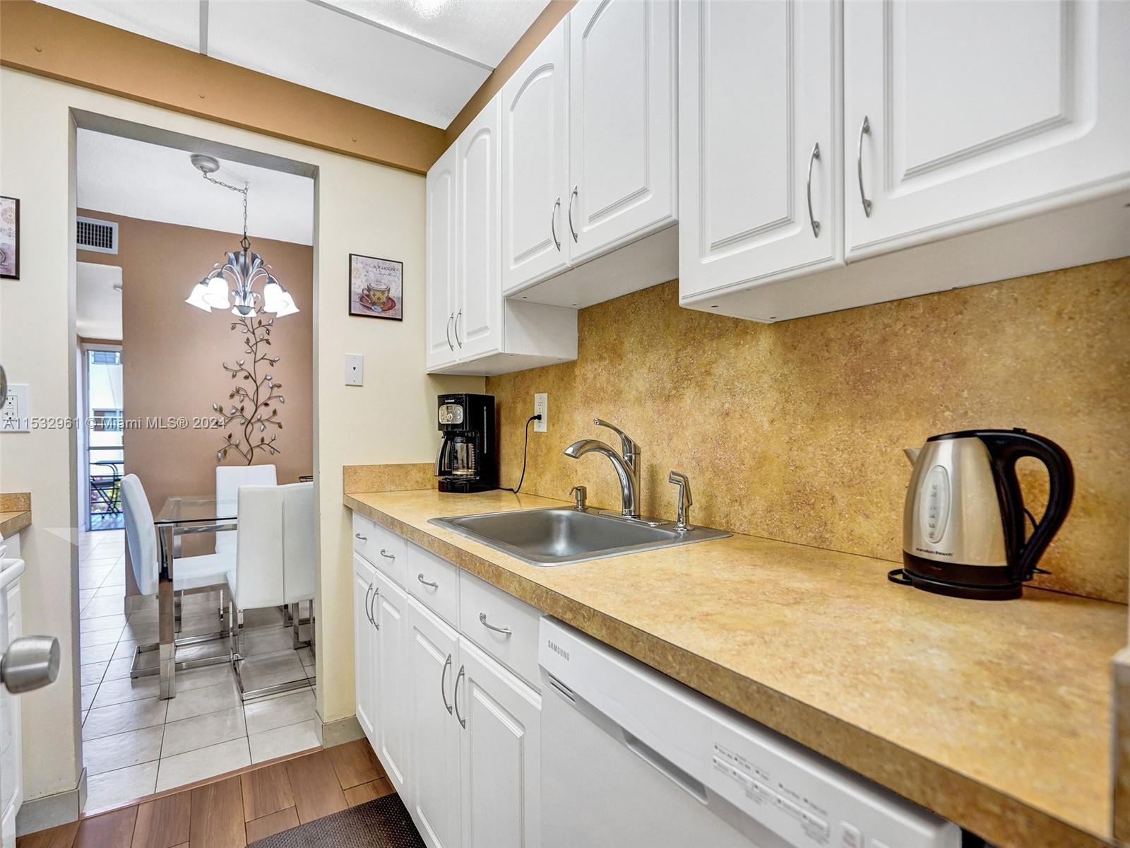 17001 NE 13th Ave 207, Miami, Florida 33162, 1 Bedroom Bedrooms, ,1 BathroomBathrooms,Residential,For Sale,17001 NE 13th Ave 207,A11532961