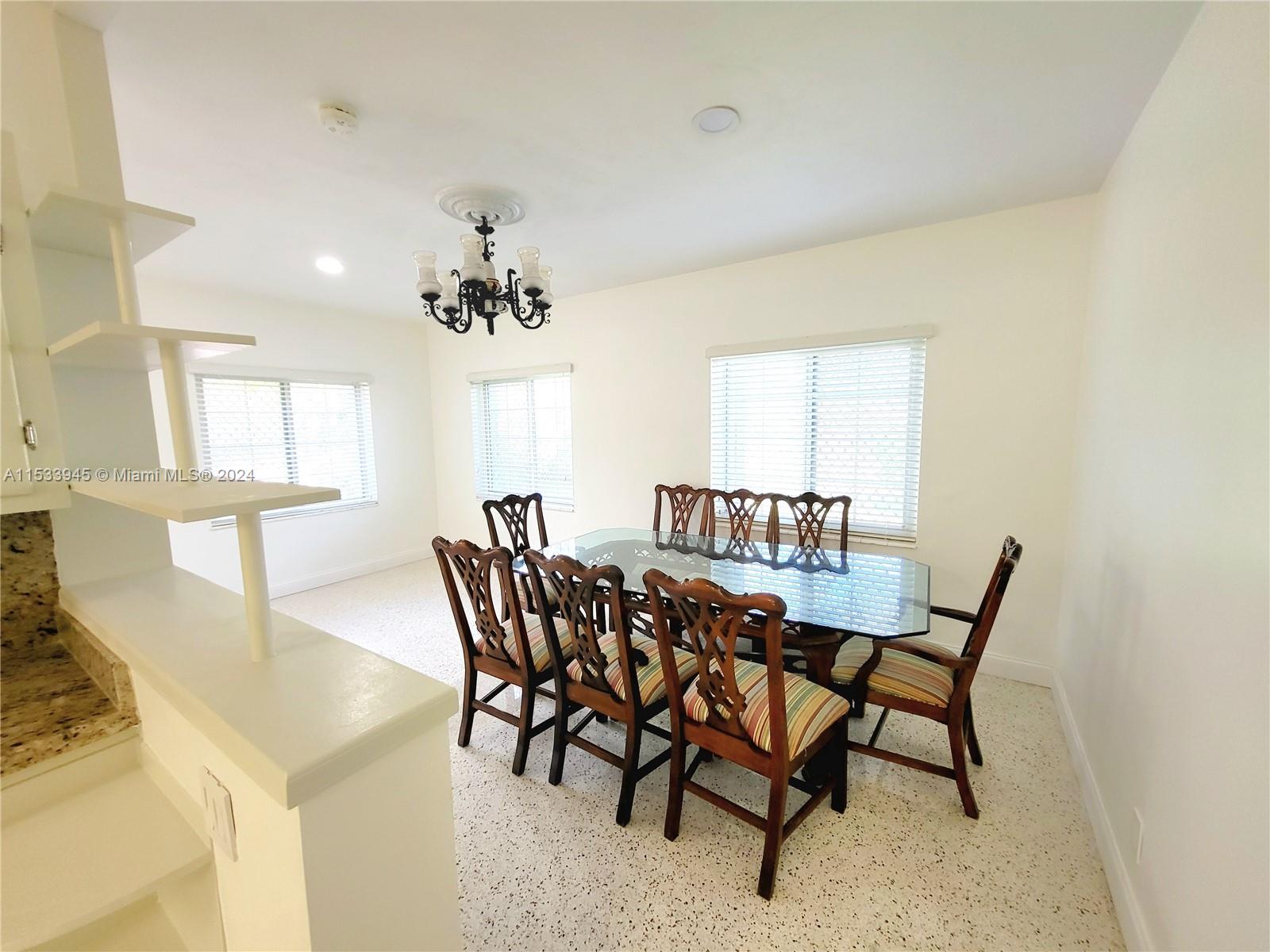 215 S 12th Ave House, Hollywood, Florida 33019, 2 Bedrooms Bedrooms, ,2 BathroomsBathrooms,Residentiallease,For Rent,215 S 12th Ave House,A11533945