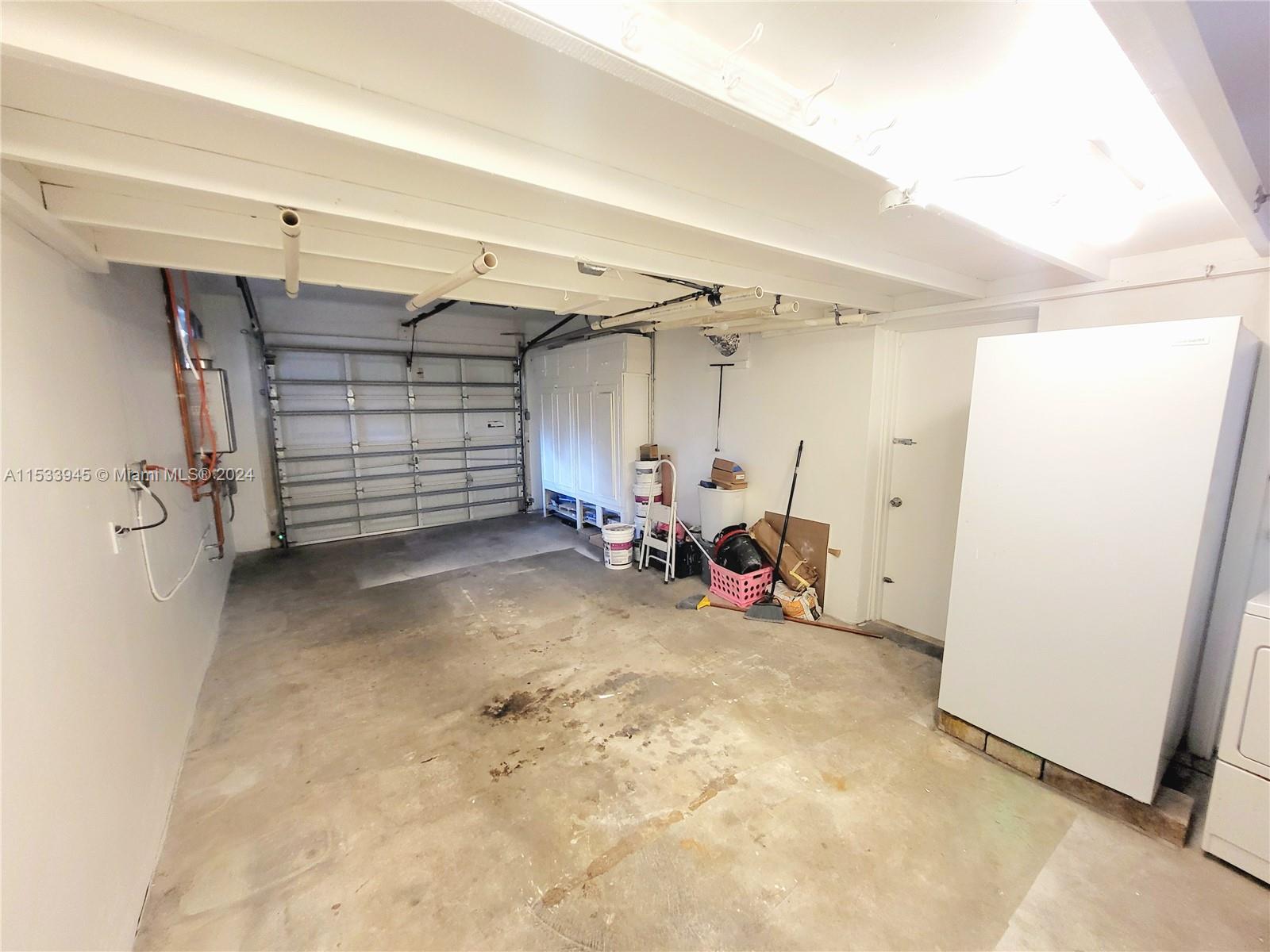 215 S 12th Ave House, Hollywood, Florida 33019, 2 Bedrooms Bedrooms, ,2 BathroomsBathrooms,Residentiallease,For Rent,215 S 12th Ave House,A11533945