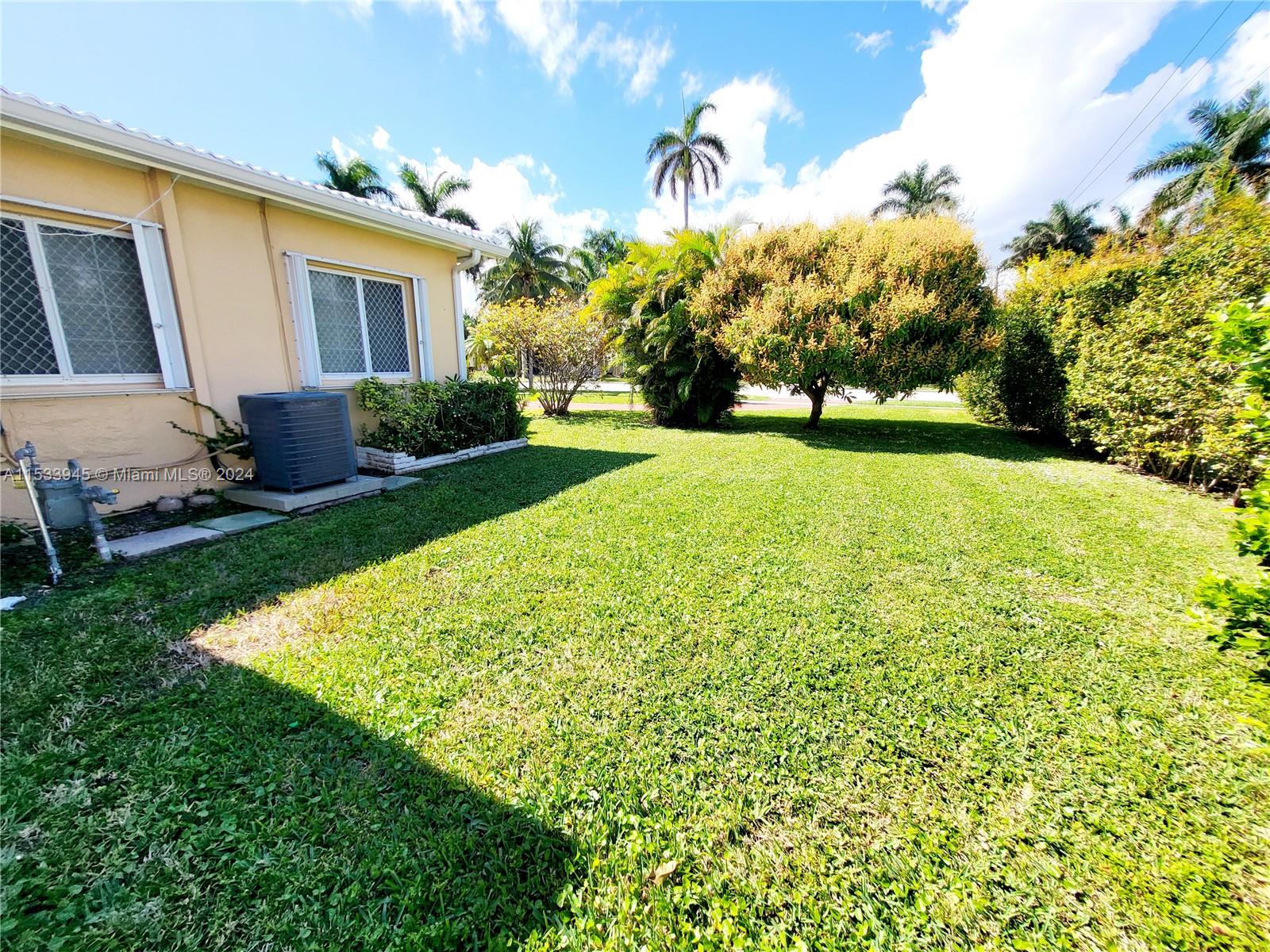 215 S 12th Ave House, Hollywood, Florida 33019, 2 Bedrooms Bedrooms, ,2 BathroomsBathrooms,Residentiallease,For Rent,215 S 12th Ave House,A11533945