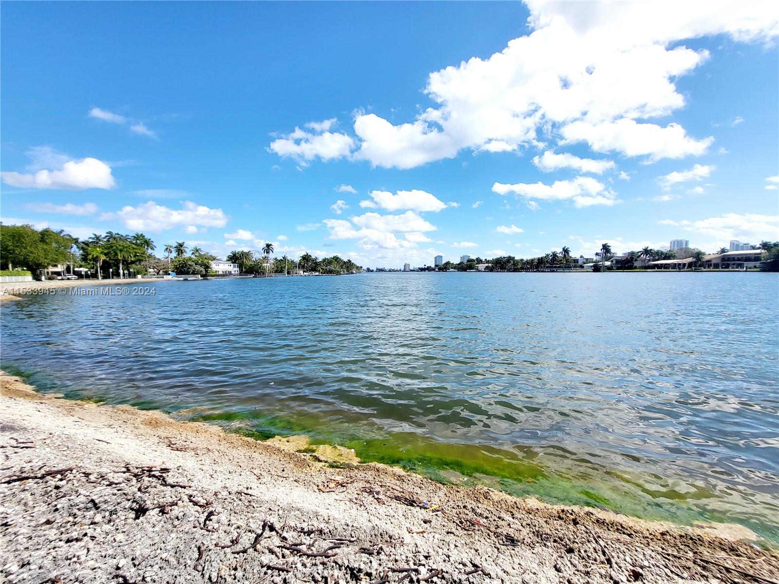 215 S 12th Ave House, Hollywood, Florida 33019, 2 Bedrooms Bedrooms, ,2 BathroomsBathrooms,Residentiallease,For Rent,215 S 12th Ave House,A11533945