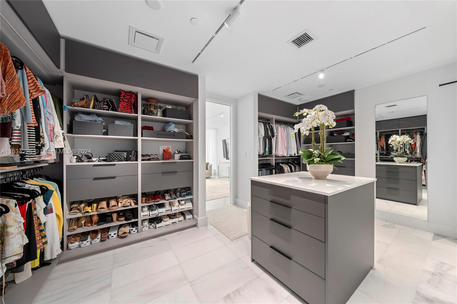 700 NE 26 Terrace 5503, Miami, Florida 33137, 4 Bedrooms Bedrooms, ,6 BathroomsBathrooms,Residential,For Sale,700 NE 26 Terrace 5503,A11534226