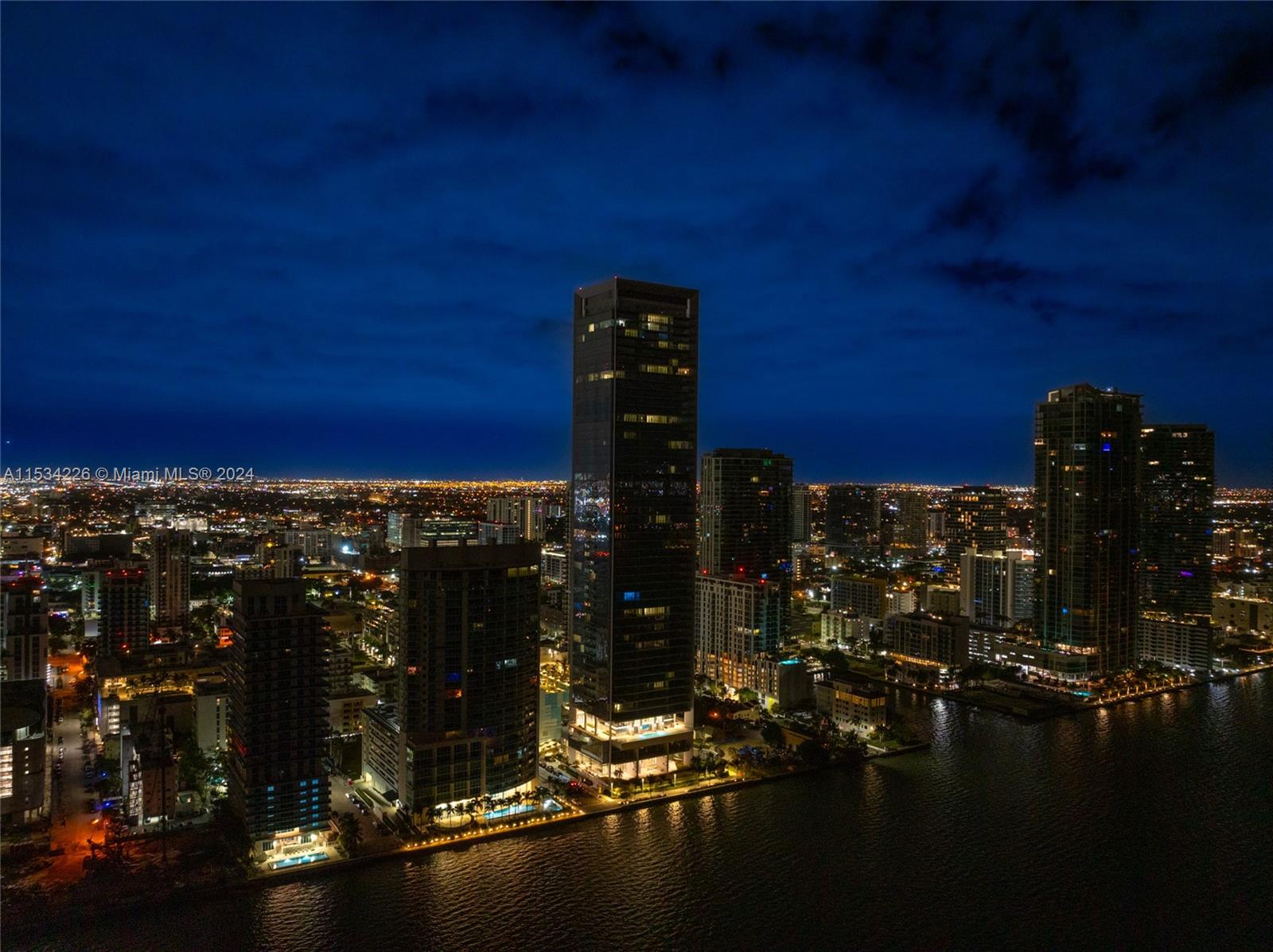 700 NE 26 Terrace 5503, Miami, Florida 33137, 4 Bedrooms Bedrooms, ,6 BathroomsBathrooms,Residential,For Sale,700 NE 26 Terrace 5503,A11534226