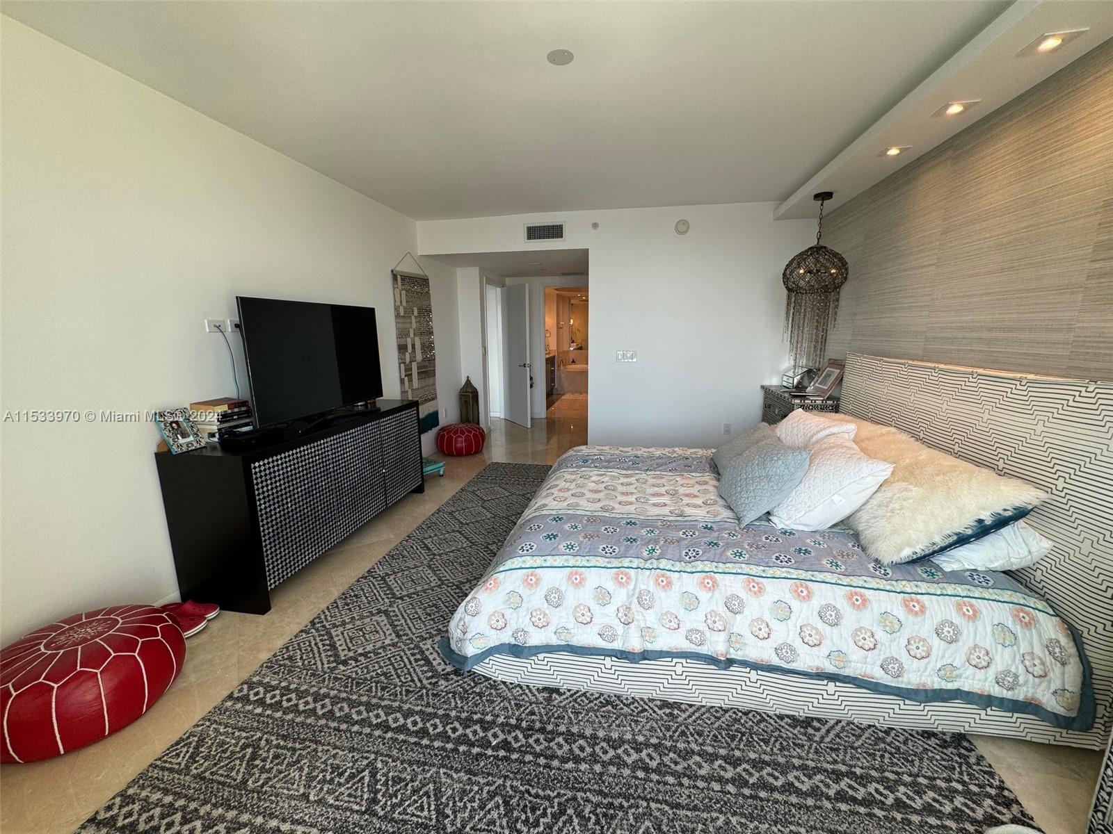 3301 183rd St, Aventura, FL, 33160 United States, 2 Bedrooms Bedrooms, ,2 BathroomsBathrooms,Residential,For Sale,183rd St,A11533970