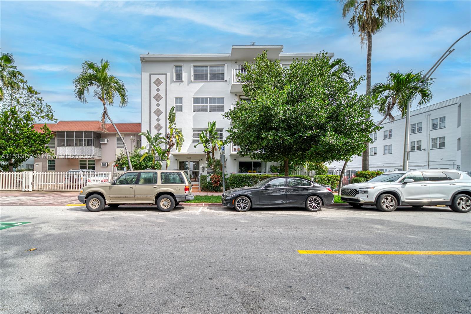 525 Meridian Ave 205, Miami Beach, Florida 33139, 1 Bedroom Bedrooms, ,1 BathroomBathrooms,Residential,For Sale,525 Meridian Ave 205,A11533877