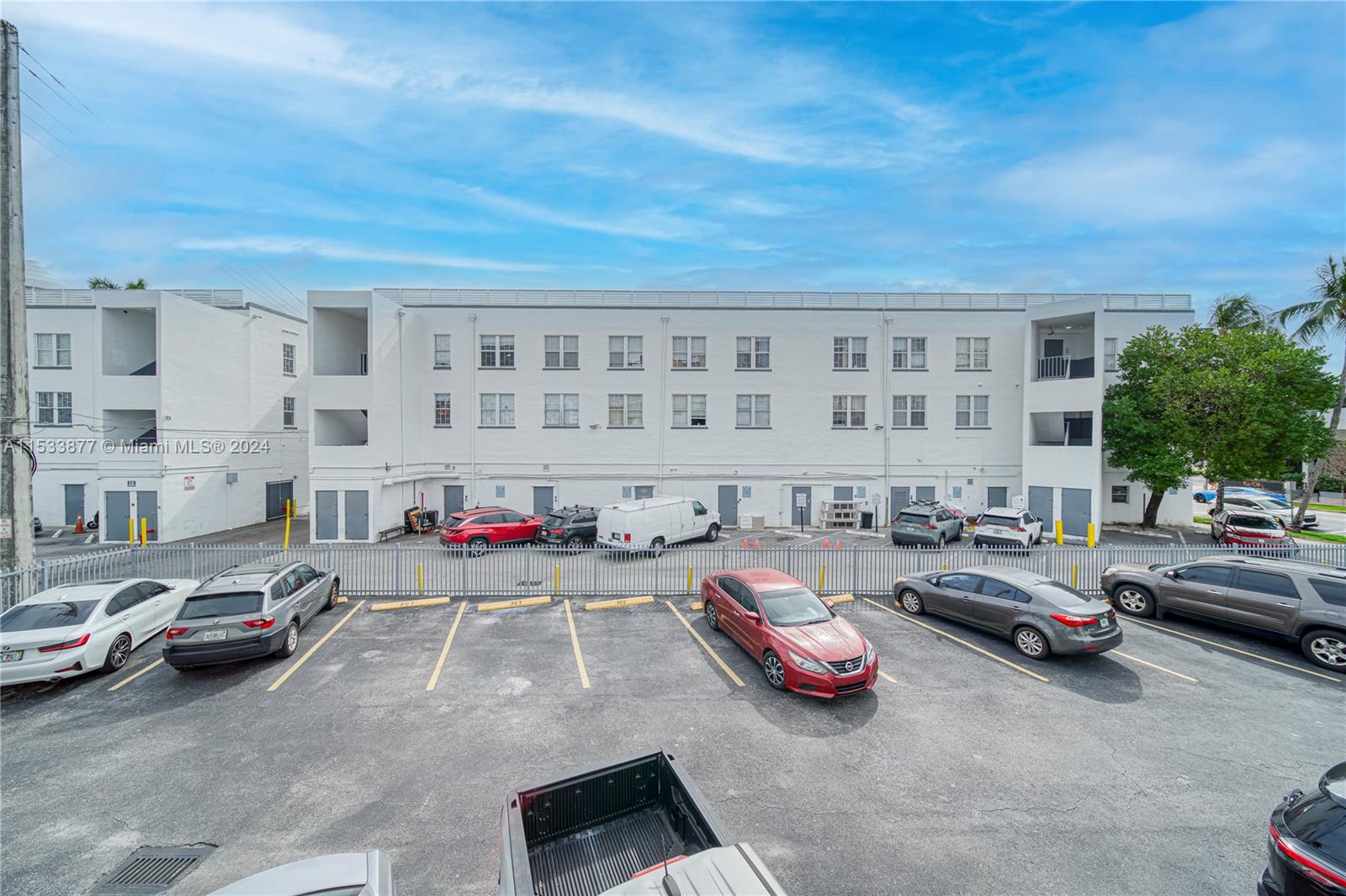 525 Meridian Ave 205, Miami Beach, Florida 33139, 1 Bedroom Bedrooms, ,1 BathroomBathrooms,Residential,For Sale,525 Meridian Ave 205,A11533877